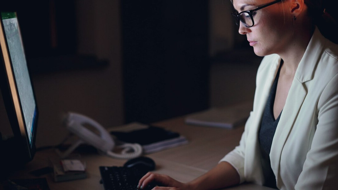 private investigator in office